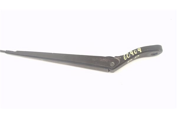 Recambio de brazo limpiaparabrisas delantero derecho para peugeot 207 1.4 referencia OEM IAM 6429AN  