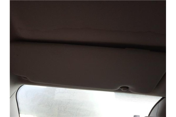 Recambio de parasol izquierdo para renault megane iii sport tourer 1.5 dynamique referencia OEM IAM 964010028R  
