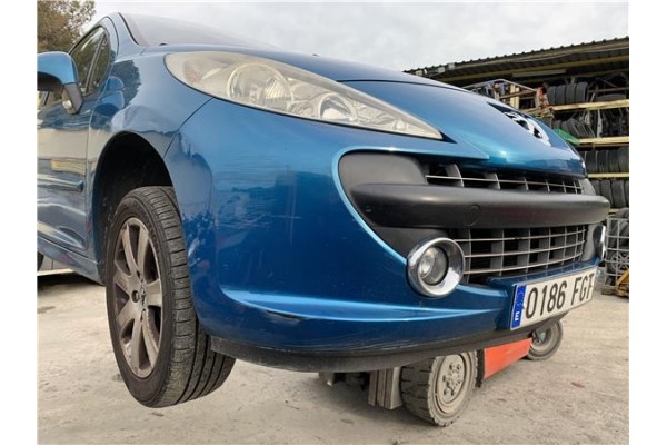 Recambio de paragolpes delantero para peugeot 207 1.6 hdi referencia OEM IAM   