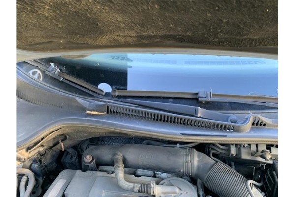 Recambio de brazo limpiaparabrisas delantero derecho para volkswagen golf v (1k1) 2.0 tdi 16v referencia OEM IAM 1K1955410  