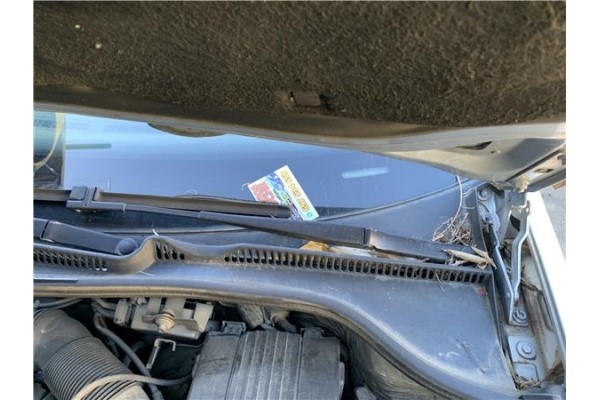 Recambio de brazo limpiaparabrisas delantero izquierdo para volkswagen golf v (1k1) 2.0 tdi 16v referencia OEM IAM 1K1955409  