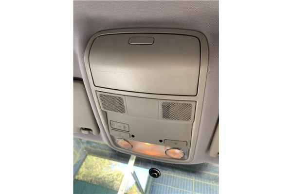 Recambio de luz delantero central techo para volkswagen golf v (1k1) 2.0 tdi 16v referencia OEM IAM 1K0947105T  