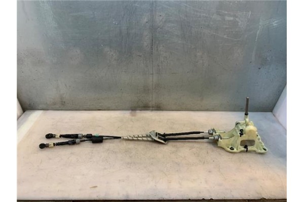 Recambio de palanca de cambio para hyundai kona (os) 1.0 pure referencia OEM IAM 84640J9200TRY  