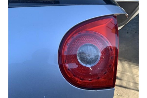 Recambio de piloto porton trasero derecho para volkswagen golf v (1k1) 2.0 tdi 16v referencia OEM IAM 1K6945094E  