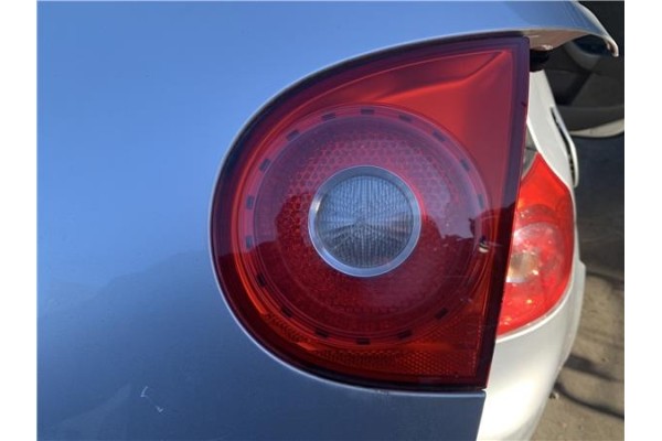 Recambio de piloto porton trasero derecho para volkswagen golf v (1k1) 2.0 tdi 16v referencia OEM IAM 1K6945094E  