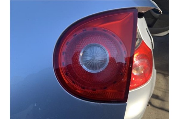 Recambio de piloto porton trasero derecho para volkswagen golf v (1k1) 2.0 tdi 16v referencia OEM IAM 1K6945094E  