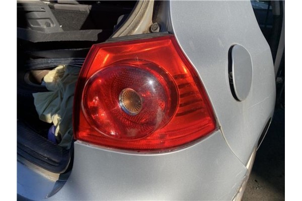 Recambio de piloto trasero derecho para volkswagen golf v (1k1) 2.0 tdi 16v referencia OEM IAM 1K6945096AA  