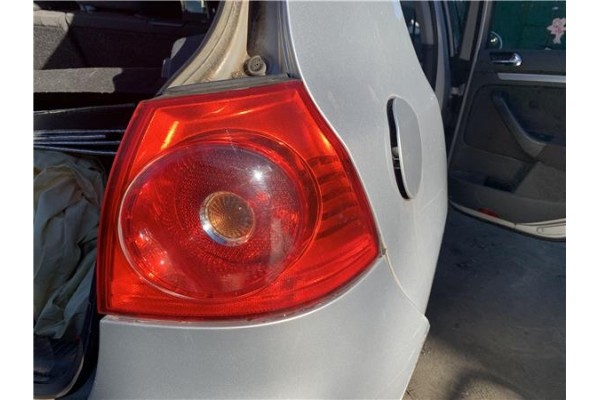 Recambio de piloto trasero derecho para volkswagen golf v (1k1) 2.0 tdi 16v referencia OEM IAM 1K6945096AA  