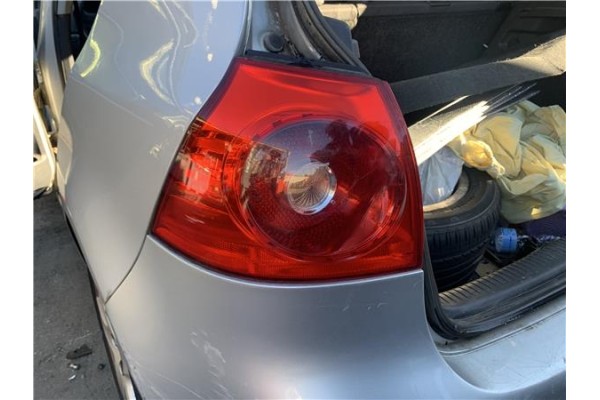 Recambio de piloto trasero izquierdo para volkswagen golf v (1k1) 2.0 tdi 16v referencia OEM IAM 1K6945095AA  