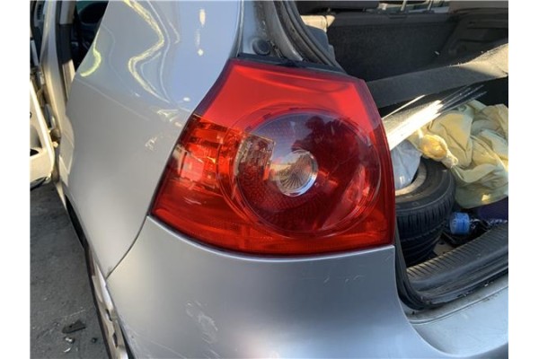 Recambio de piloto trasero izquierdo para volkswagen golf v (1k1) 2.0 tdi 16v referencia OEM IAM 1K6945095AA  