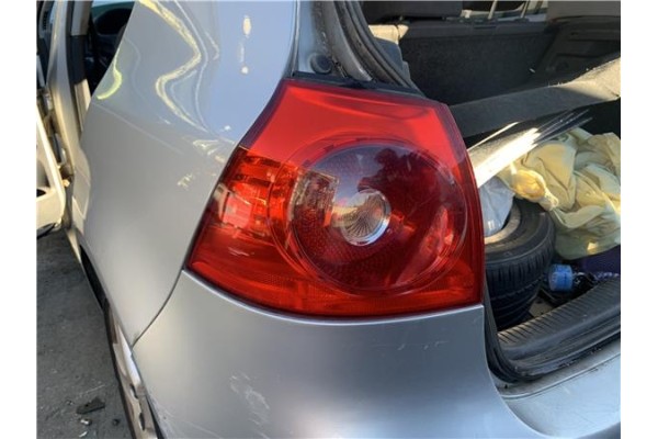 Recambio de piloto trasero izquierdo para volkswagen golf v (1k1) 2.0 tdi 16v referencia OEM IAM 1K6945095AA  