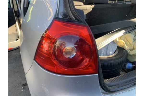 Recambio de piloto trasero izquierdo para volkswagen golf v (1k1) 2.0 tdi 16v referencia OEM IAM 1K6945095AA  