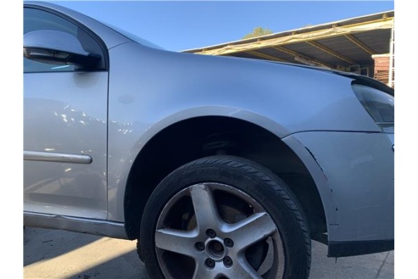 Recambio de aleta delantero derecha para volkswagen golf v (1k1) 2.0 tdi 16v referencia OEM IAM 1K6821022A  