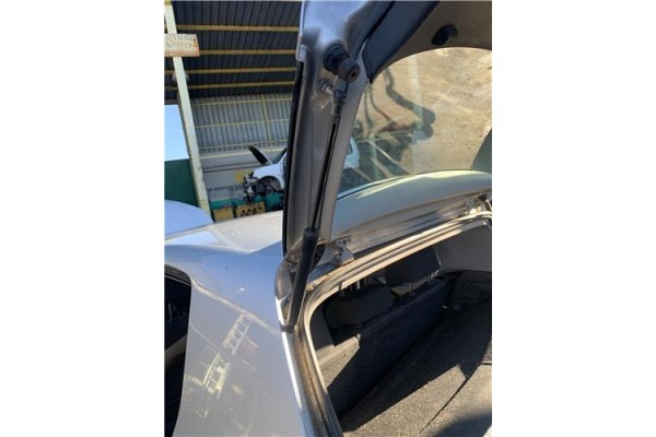 Recambio de amortiguador porton para volkswagen golf v (1k1) 2.0 tdi 16v referencia OEM IAM 1K6827550F  