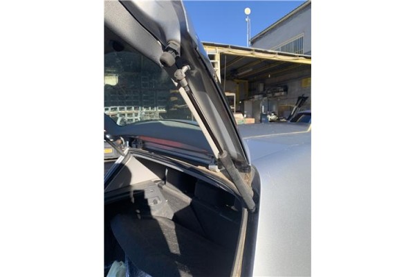 Recambio de amortiguador porton para volkswagen golf v (1k1) 2.0 tdi 16v referencia OEM IAM 1K6827550F  