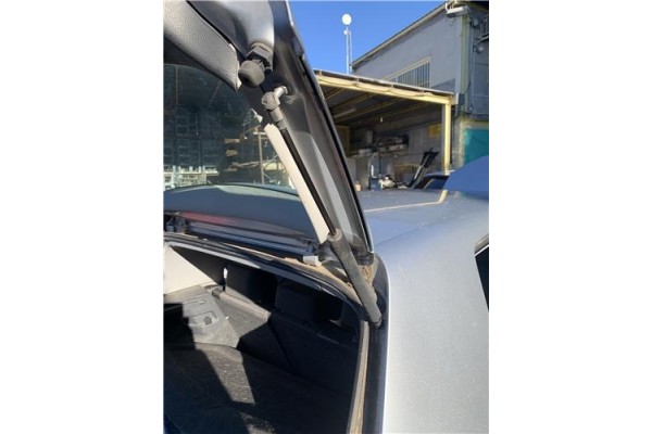 Recambio de amortiguador porton para volkswagen golf v (1k1) 2.0 tdi 16v referencia OEM IAM 1K6827550F  