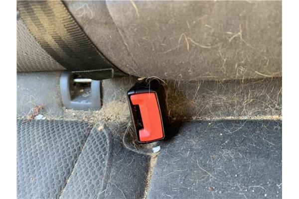 Recambio de anclaje cinturon trasero derecho para volkswagen golf v (1k1) 2.0 tdi 16v referencia OEM IAM 1K6857806D  