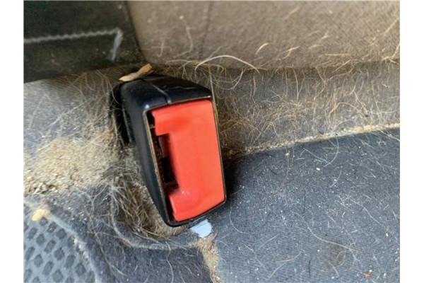 Recambio de anclaje cinturon trasero derecho para volkswagen golf v (1k1) 2.0 tdi 16v referencia OEM IAM 1K6857806D  