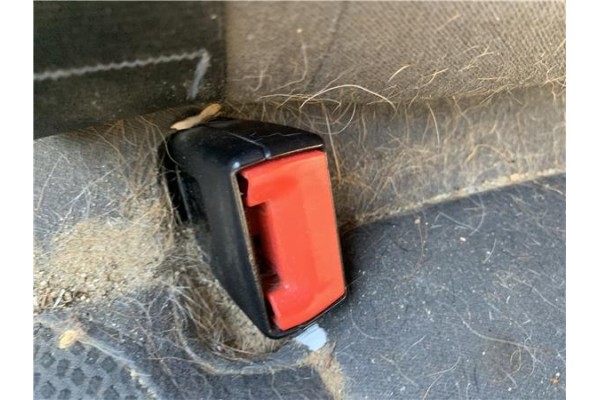 Recambio de anclaje cinturon trasero derecho para volkswagen golf v (1k1) 2.0 tdi 16v referencia OEM IAM 1K6857806D  