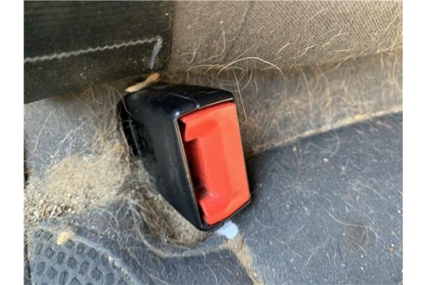 Recambio de anclaje cinturon trasero derecho para volkswagen golf v (1k1) 2.0 tdi 16v referencia OEM IAM 1K6857806D  