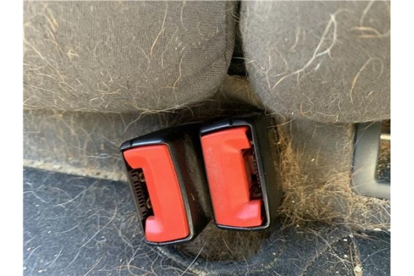 Recambio de anclaje cinturon trasero izquierdo para volkswagen golf v (1k1) 2.0 tdi 16v referencia OEM IAM 1K0857739H  