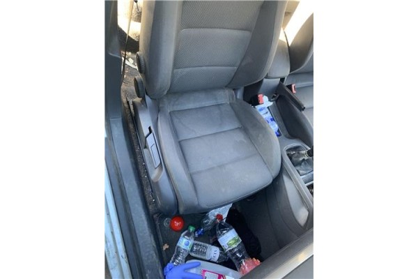 Recambio de asiento delantero derecho para volkswagen golf v (1k1) 2.0 tdi 16v referencia OEM IAM 1K4881106PA  