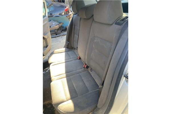 Recambio de asientos traseros para volkswagen golf v (1k1) 2.0 tdi 16v referencia OEM IAM 1K0885375BR  