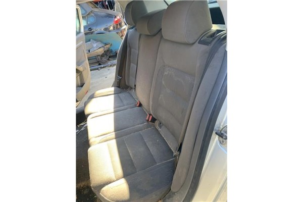 Recambio de asientos traseros para volkswagen golf v (1k1) 2.0 tdi 16v referencia OEM IAM 1K0885375BR  