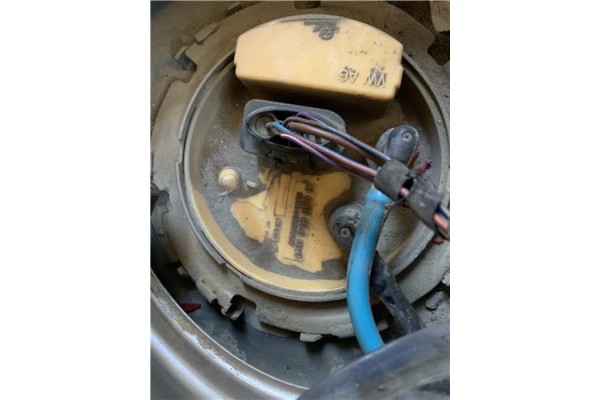 Recambio de bomba combustible para volkswagen golf v (1k1) 2.0 tdi 16v referencia OEM IAM 1K0919050D A2C53041385 