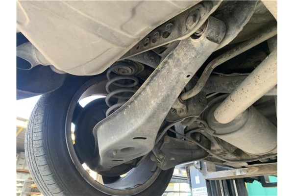 Recambio de brazo inferior trasero izquierdo para volkswagen golf v (1k1) 2.0 tdi 16v referencia OEM IAM 1K0505311AB  