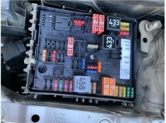 Recambio de caja fusibles/rele para volkswagen golf v (1k1) 2.0 tdi 16v referencia OEM IAM 01394932 13949631 