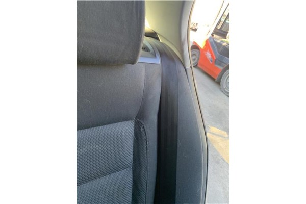 Recambio de cinturon seguridad trasero izquierdo para volkswagen golf v (1k1) 2.0 tdi 16v referencia OEM IAM 1K6857805D  