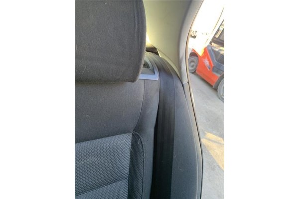 Recambio de cinturon seguridad trasero izquierdo para volkswagen golf v (1k1) 2.0 tdi 16v referencia OEM IAM 1K6857805D  