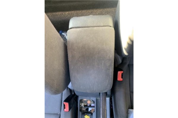 Recambio de consola para volkswagen golf v (1k1) 2.0 tdi 16v referencia OEM IAM 1K0863243C 1K5864251C 