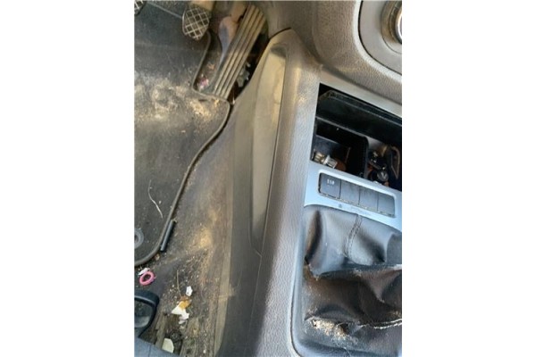 Recambio de consola para volkswagen golf v (1k1) 2.0 tdi 16v referencia OEM IAM 1K0863243C 1K5864251C 