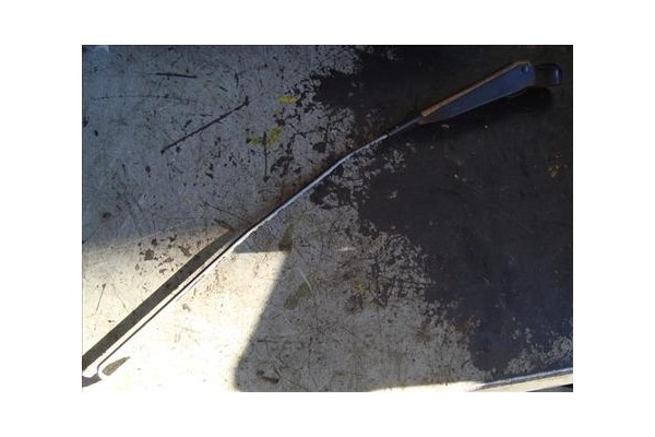Recambio de brazo limpiaparabrisas delantero para renault kangoo i (f/kc0)(1997) d 65 1.9 (kc0e, kc02, kc0j, kc0n) referencia OE