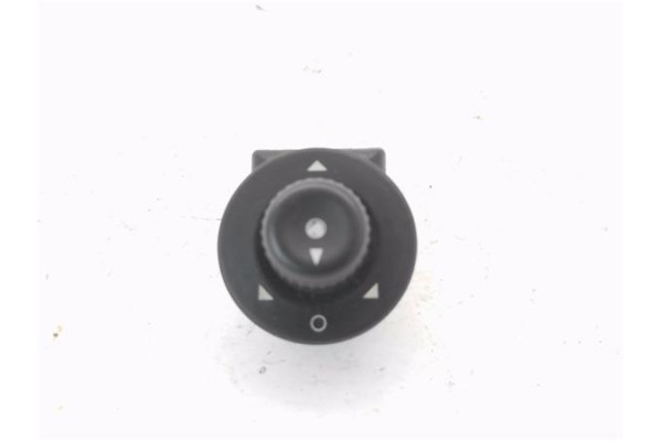 Recambio de mando retrovisor electrico para citroen xsara picasso 1.6 hdi referencia OEM IAM 185526  