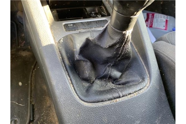 Recambio de palanca de cambio para volkswagen golf v (1k1) 2.0 tdi 16v referencia OEM IAM 1K0711112  