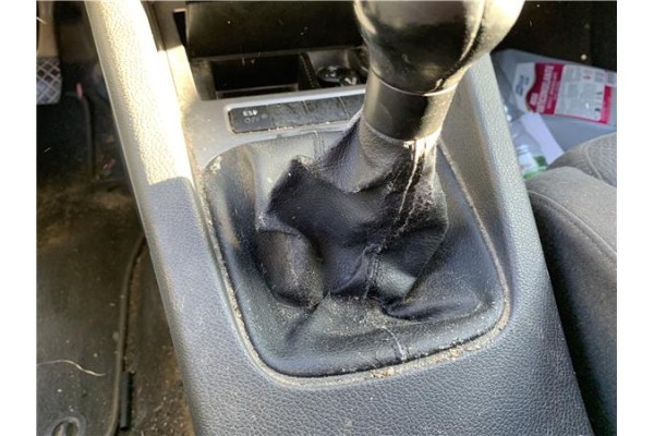 Recambio de palanca de cambio para volkswagen golf v (1k1) 2.0 tdi 16v referencia OEM IAM 1K0711112  