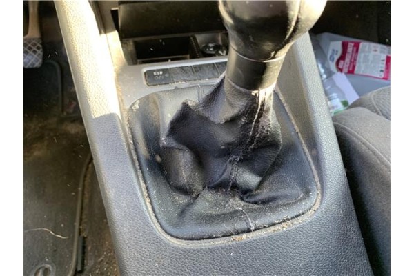 Recambio de palanca de cambio para volkswagen golf v (1k1) 2.0 tdi 16v referencia OEM IAM 1K0711112  