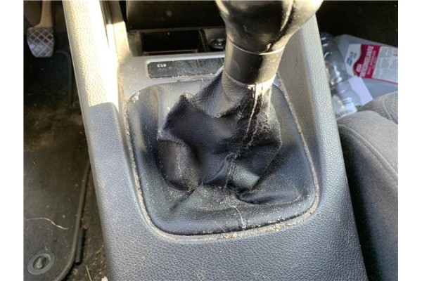 Recambio de palanca de cambio para volkswagen golf v (1k1) 2.0 tdi 16v referencia OEM IAM 1K0711112  