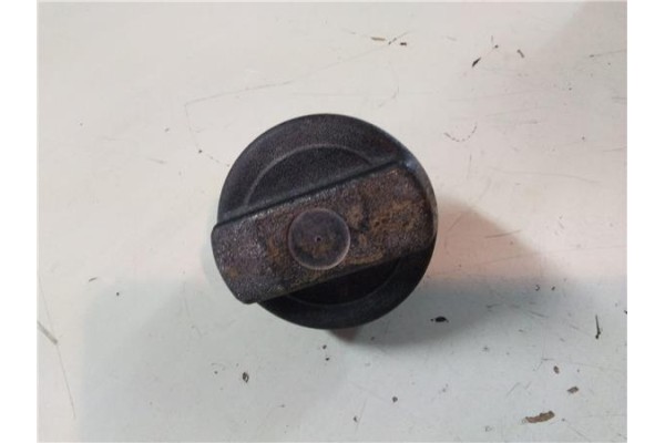 Recambio de tapon combustible para volkswagen santana (327) 1.3 cx referencia OEM IAM 321201551K   Recambio de tapon combustible para volkswagen santana (327) 1.3 cx referencia OEM IAM 321201551K