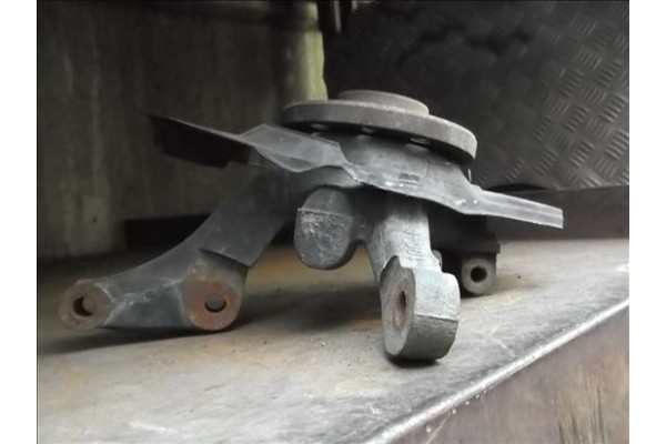 Recambio de mangueta delantero derecha para fiat scudo furgón (220l) 1.9 td referencia OEM IAM   