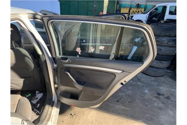 Recambio de puerta trasero derecha para volkswagen golf v (1k1) 2.0 tdi 16v referencia OEM IAM 1K6833106J  