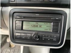 Recambio de autoradio para skoda fabia (5j2) 1.4 tdi referencia OEM IAM AAO700002  