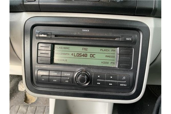 Recambio de autoradio para skoda fabia (5j2) 1.4 tdi referencia OEM IAM AAO700002  