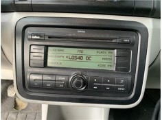 Recambio de autoradio para skoda fabia (5j2) 1.4 tdi referencia OEM IAM AAO700002  