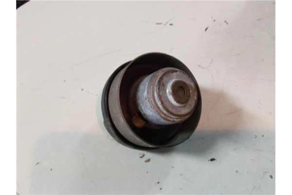 Recambio de tapon combustible para volkswagen santana (327) 1.3 cx referencia OEM IAM 321201551K   Recambio de tapon combustible para volkswagen santana (327) 1.3 cx referencia OEM IAM 321201551K