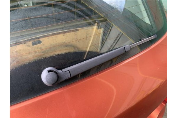Recambio de brazo limpiaparabrisas trasero para skoda fabia (5j2) 1.4 tdi referencia OEM IAM 6Q6955707C  