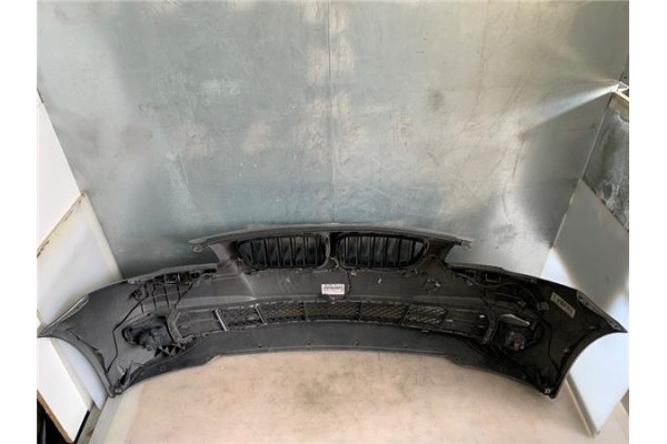 Recambio de paragolpes delantero para bmw serie 5 berlina (f10) 2.0 520d referencia OEM IAM 51117285962  